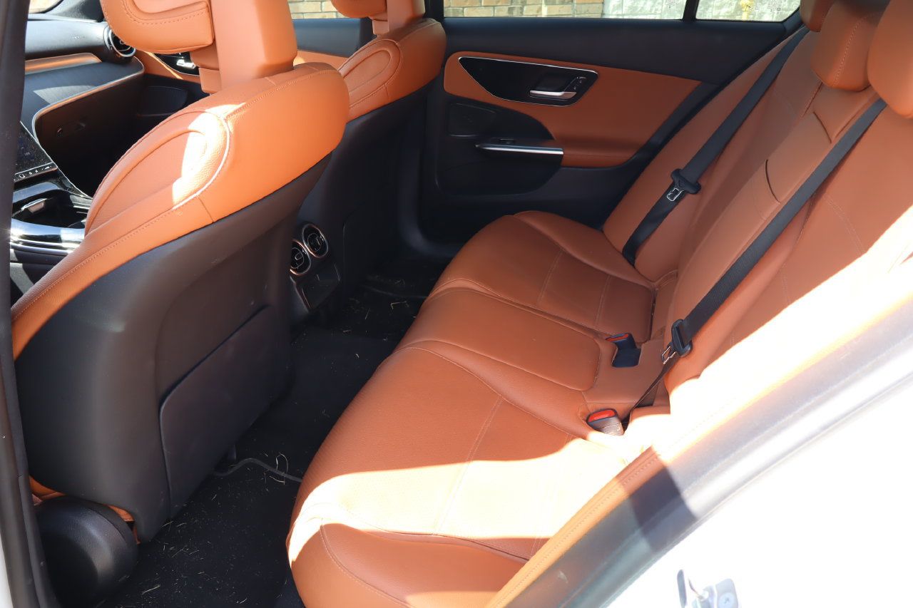 Used 2024 Mercedes-Benz C 300 4MATIC Sedan image 6