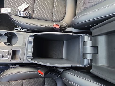 New 2025 Ford Escape SE image 27