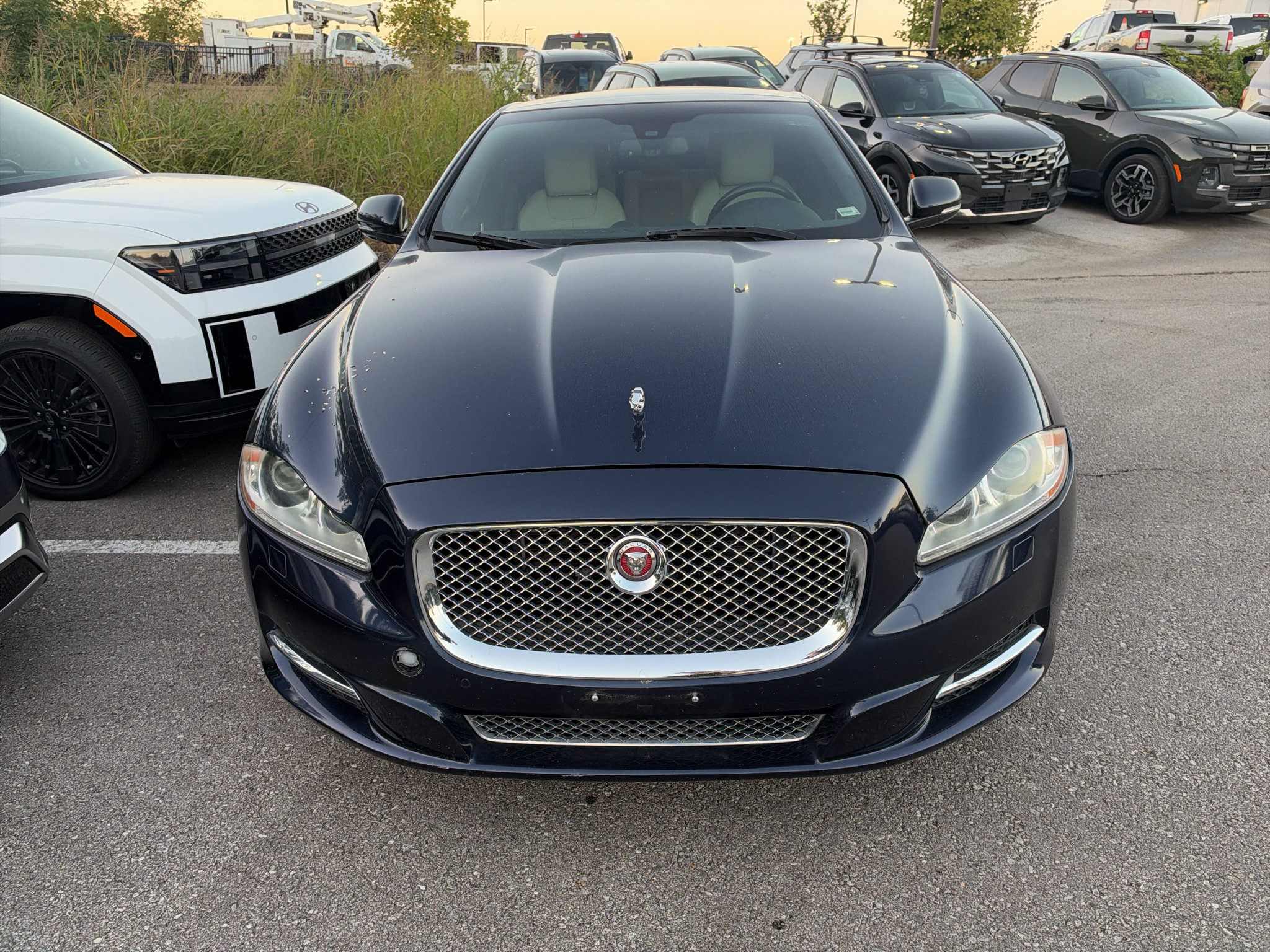 Used 2015 Jaguar XJ RWD image 2