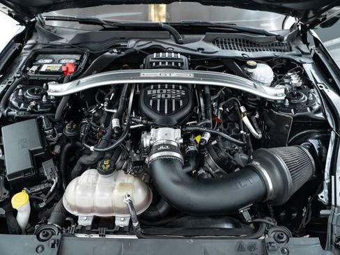 Used 2019 Ford Mustang GT Premium w/ GT Performance Package image 32