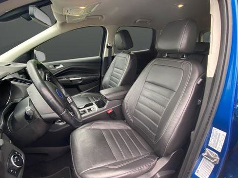Used 2017 Ford Escape Titanium FWD image 9