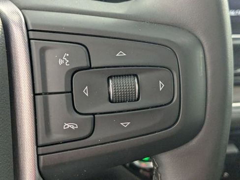 Certified 2025 GMC Sierra 1500 SLT image 17