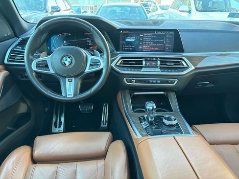 Used 2019 BMW X5 xDrive50i w/ M Sport Package AWD/4WD image 7