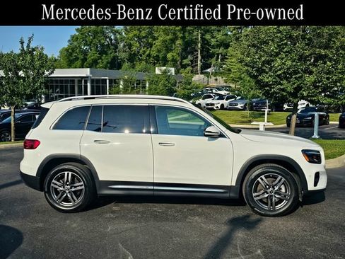 Certified 2025 Mercedes-Benz GLB 250 4MATIC image 8