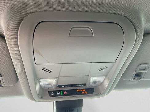 Used 2023 GMC Terrain SLE w/ Driver Convenience Package FWD image 20