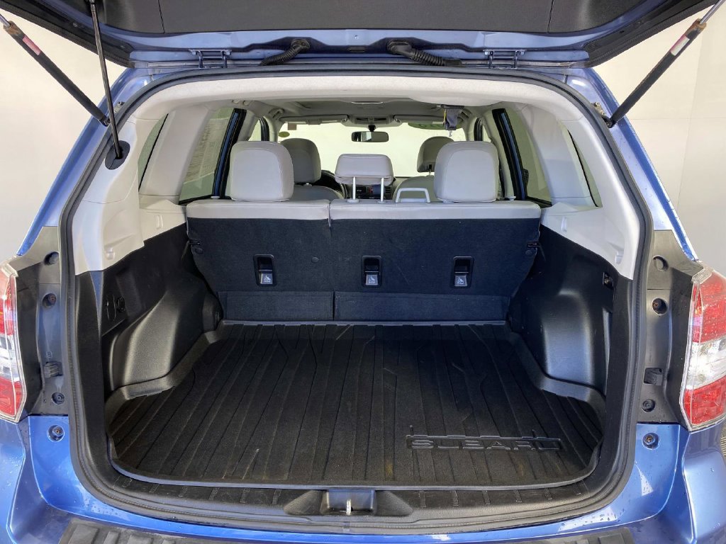 Used 2015 Subaru Forester 2.5i Limited AWD/4WD image 8