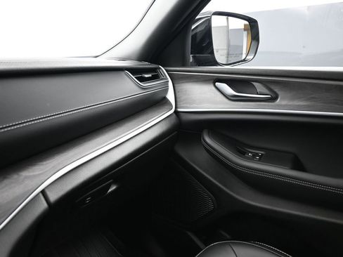 Used 2024 Jeep Grand Cherokee L Limited w/ Trailer Tow Package image 15