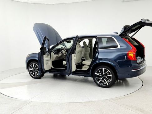 New 2025 Volvo XC90 B6 Plus w/ Protection Package Premier image 12