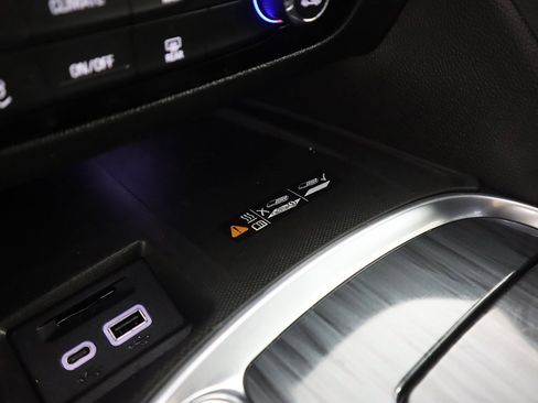 Used 2022 Buick Enclave Essence w/ Experience Buick Package image 55