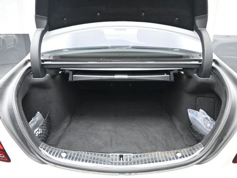 Used 2019 Mercedes-Benz S 560 4MATIC Sedan image 26