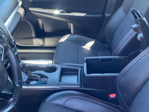 Used 2017 Toyota Camry SE FWD image 18