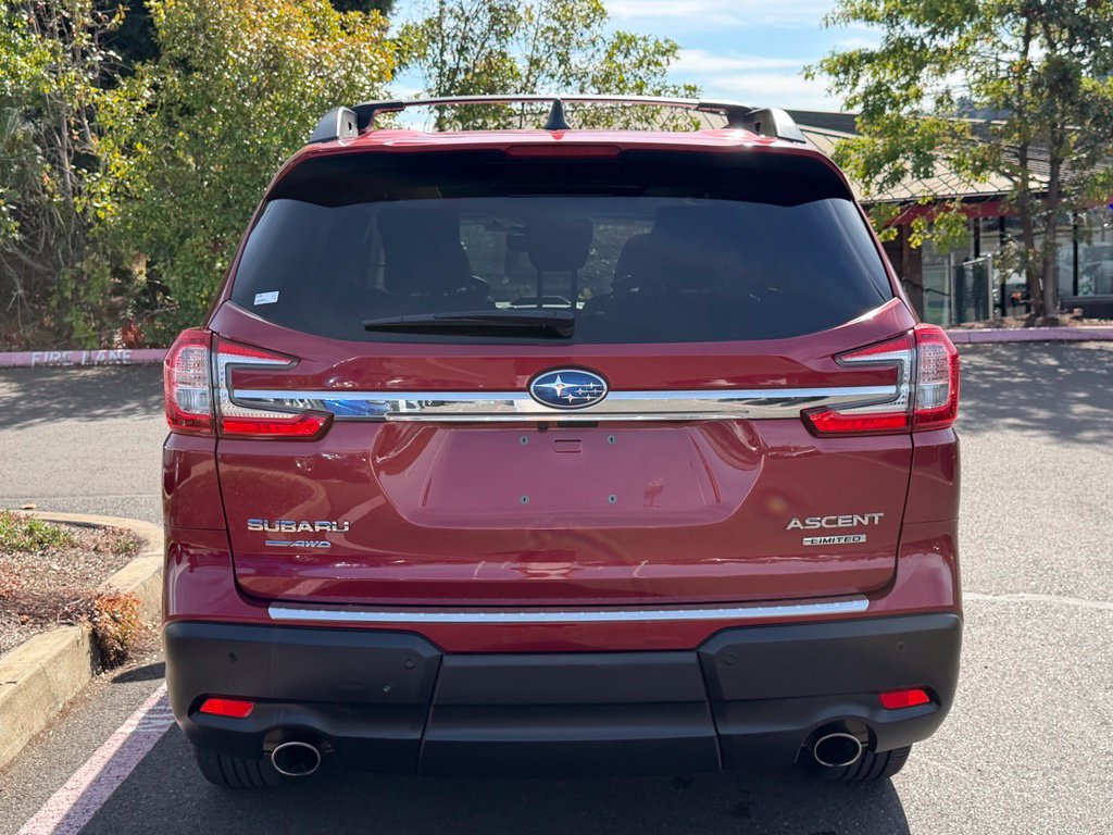 Used 2024 Subaru Ascent Limited w/ Technology Package AWD/4WD image 6