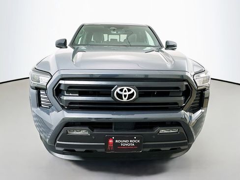 Used 2025 Toyota Tacoma SR5 image 2