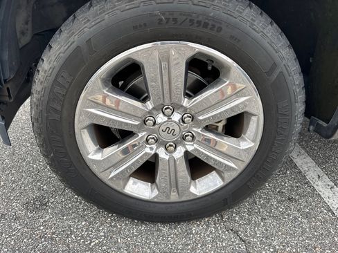 Used 2018 Ford F150 King Ranch w/ Equipment Group 601A Luxury AWD/4WD image 10