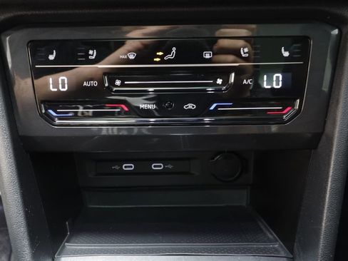 Used 2023 Volkswagen Tiguan SEL R-Line AWD/4WD image 12
