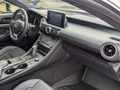 Used 2024 Lexus RC 300 image 31