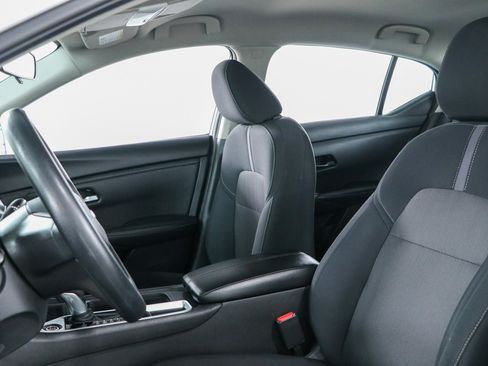 Used 2024 Nissan Sentra SV FWD image 23