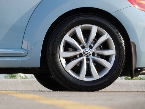 Used 2014 Volkswagen Beetle TDI FWD image 38