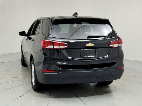 Certified 2024 Chevrolet Equinox LS w/ LS Convenience Package FWD image 4