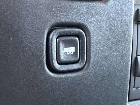 New 2025 Chevrolet Express 2500 Work Van w/ Safety Package image 13