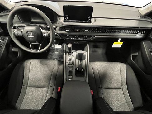 New 2025 Honda Accord SE image 17