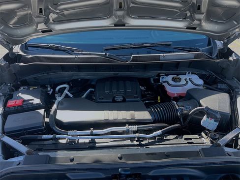 Used 2025 Chevrolet Silverado 1500 LT image 30