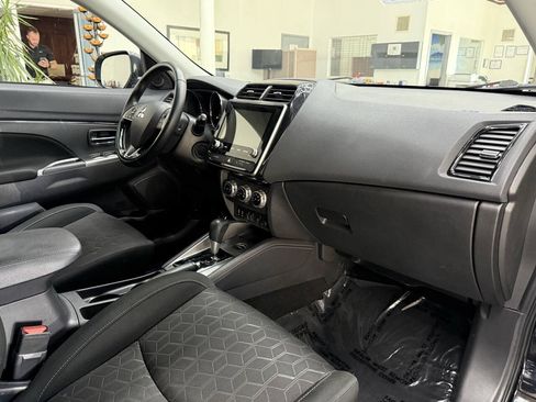 Used 2021 Mitsubishi Outlander Sport SE AWD/4WD image 16