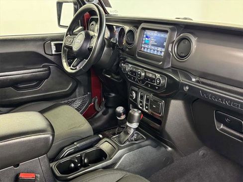 Certified 2021 Jeep Wrangler Willys image 10