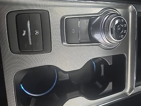 Used 2023 Ford Edge Titanium image 24