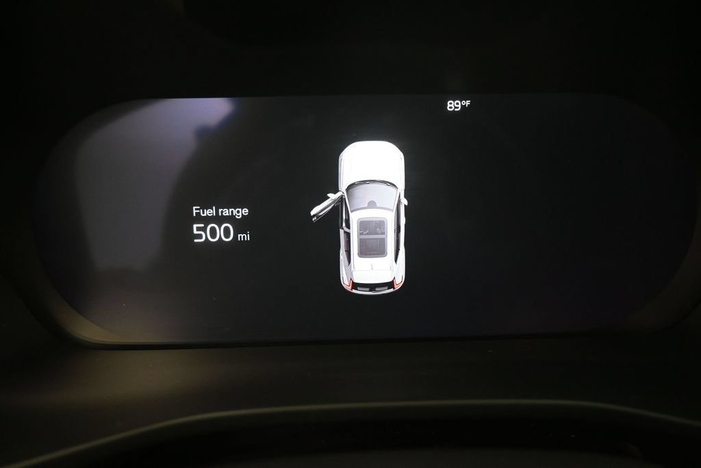 Certified 2023 Volvo XC40 B5 Plus w/ Climate Package AWD/4WD image 12