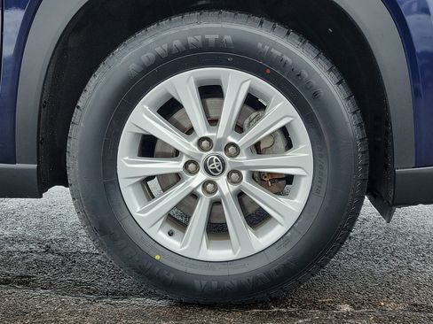 Used 2024 Toyota Grand Highlander XLE image 5