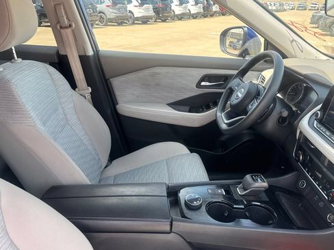 Used 2023 Nissan Rogue SV AWD/4WD image 28