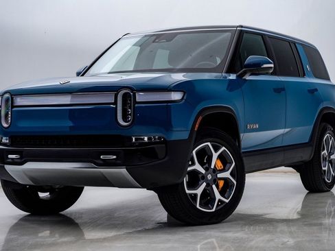 Used 2023 Rivian R1S Launch Edition image 1