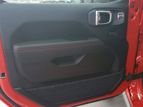 New 2025 Jeep Wrangler Unlimited Rubicon image 20