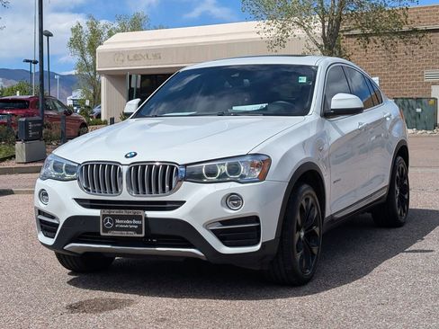 Used 2018 BMW X4 xDrive28i AWD/4WD image 3