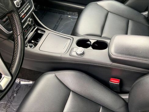 Used 2014 Mercedes-Benz CLA 250 image 17