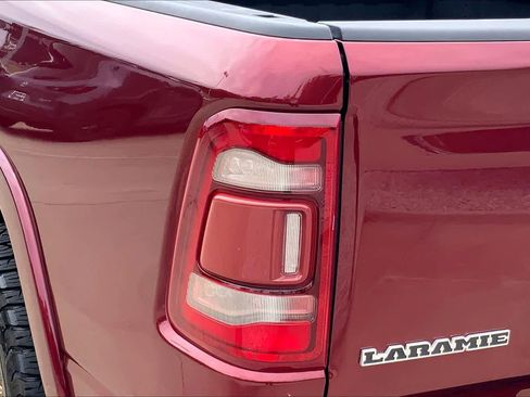 Used 2019 RAM 1500 Laramie AWD/4WD image 28