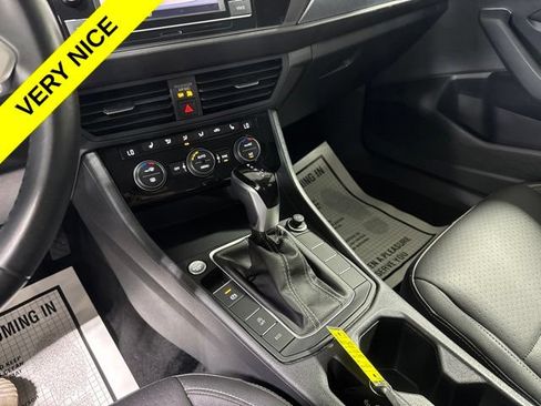 Used 2024 Volkswagen Jetta SE FWD image 18