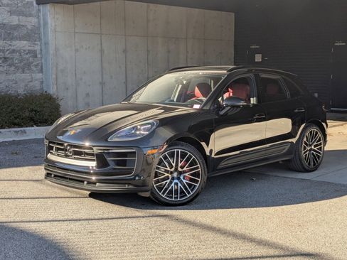 New 2026 Porsche Macan S image 1