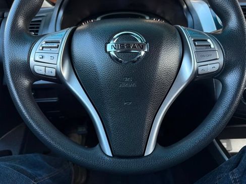 Used 2015 Nissan Altima 2.5 S w/ Power Driver Seat Package FWD image 9