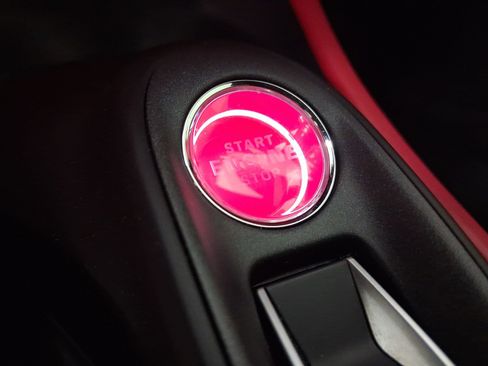 Used 2024 McLaren Artura Coupe image 17