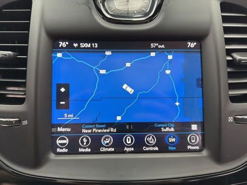 Used 2018 Chrysler 300 S w/ 300S Premium Group image 21