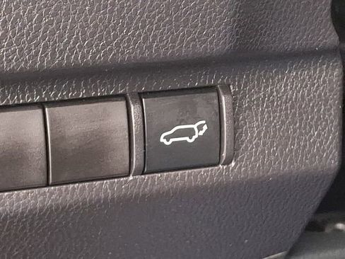Used 2025 Toyota RAV4 XLE w/ Convenience Package FWD image 24
