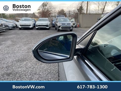 New 2026 Volkswagen Jetta SE image 8