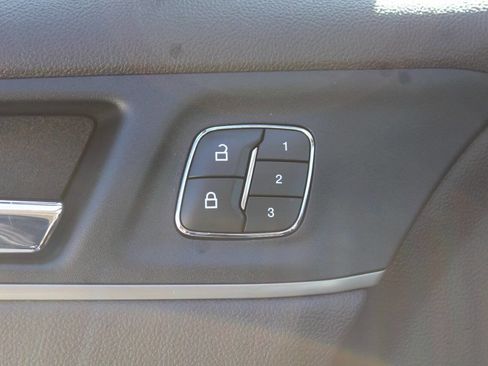 Used 2018 Lincoln MKC Select w/ Select Plus Package image 48