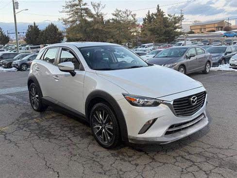 Used 2018 MAZDA CX-3 Touring w/ Preferred Equipment Package image 3