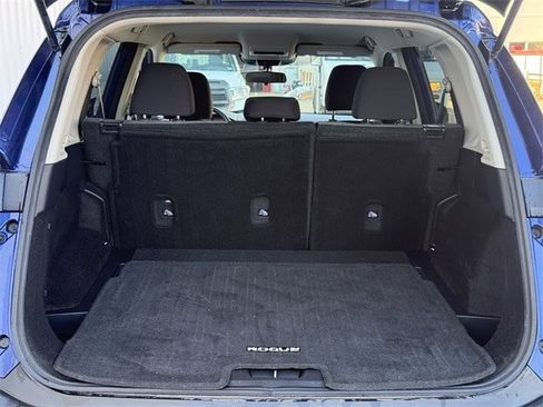 Used 2021 Nissan Rogue S image 30