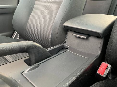 Used 2013 MAZDA MAZDA3 i Touring w/ Preferred Equipment Pkg image 17