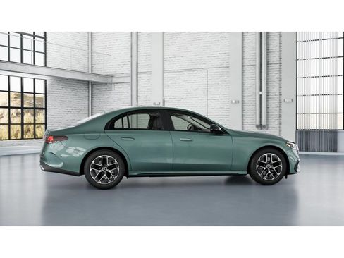 Certified 2024 Mercedes-Benz E 350 4MATIC Sedan image 17