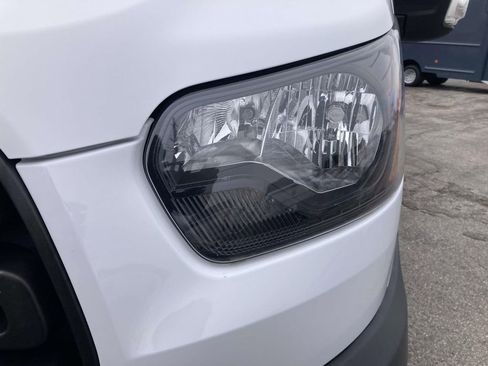 Used 2019 Ford Transit 150 130 Low Roof RWD image 10